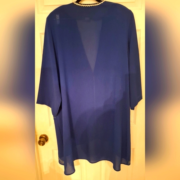 Hosanna Design 2pc - Picture 4 of 7